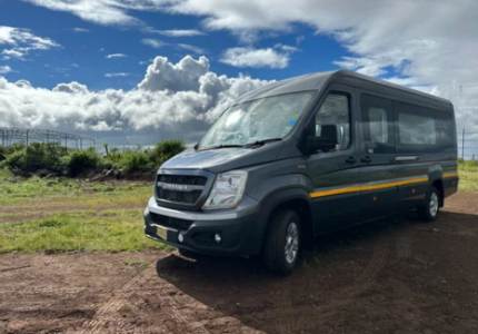 17 Seater Urbania Traveller